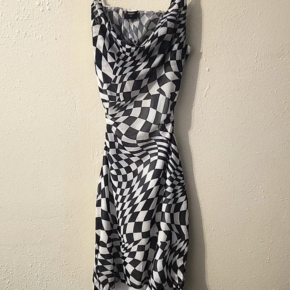 blue dress for baby girl Women Black & White Checked Print Strapless Neck Side-Slitted Bodycon Mini  Dress main image 0